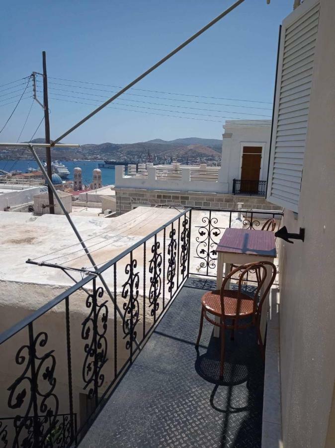 Soullas Apart -Ελλαδα- Apartment Ermoupoli Bagian luar foto